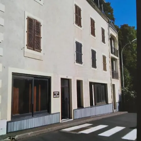 2 A 4 Personnes Avec Garage Prive *