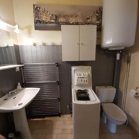 2 A 4 Personnes Avec Garage Prive דירה לה מן-דור