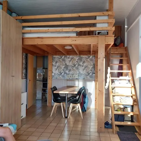 2 A 4 Personnes Avec Garage Prive לה מן-דור