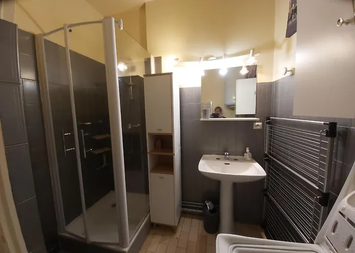 2 A 4 Personnes Avec Garage Prive Lejlighed